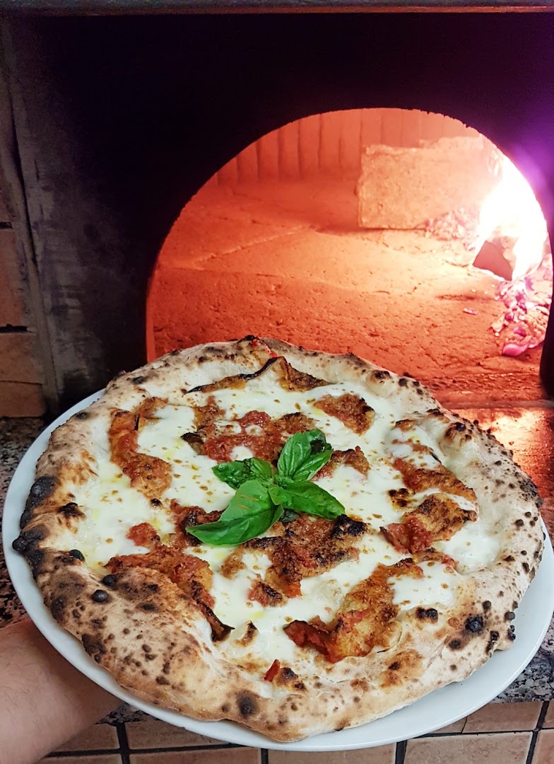 Fantasie di Pizza - Pizzeria Forno a legna · Foto 5
